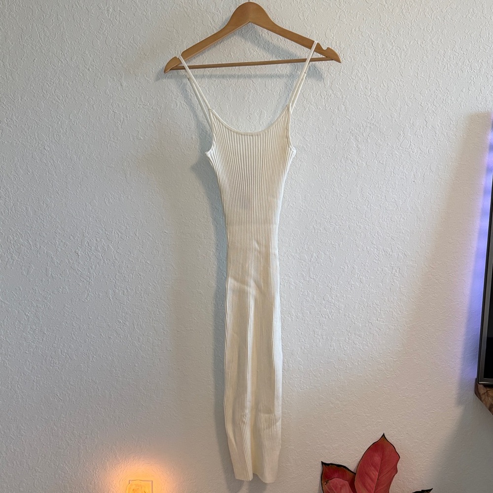 H&M Ribbed Knit Midi